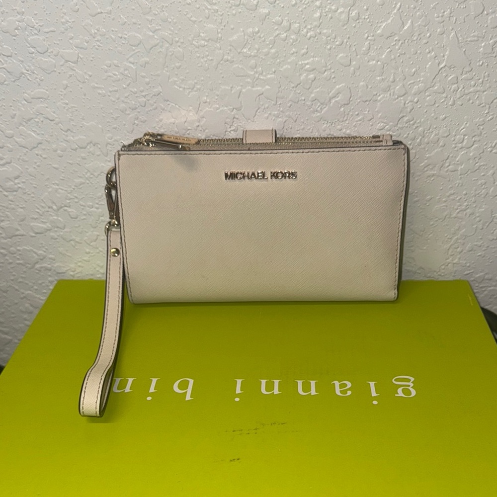 Michael Kors Cream Saffiano Clutch Wristlet